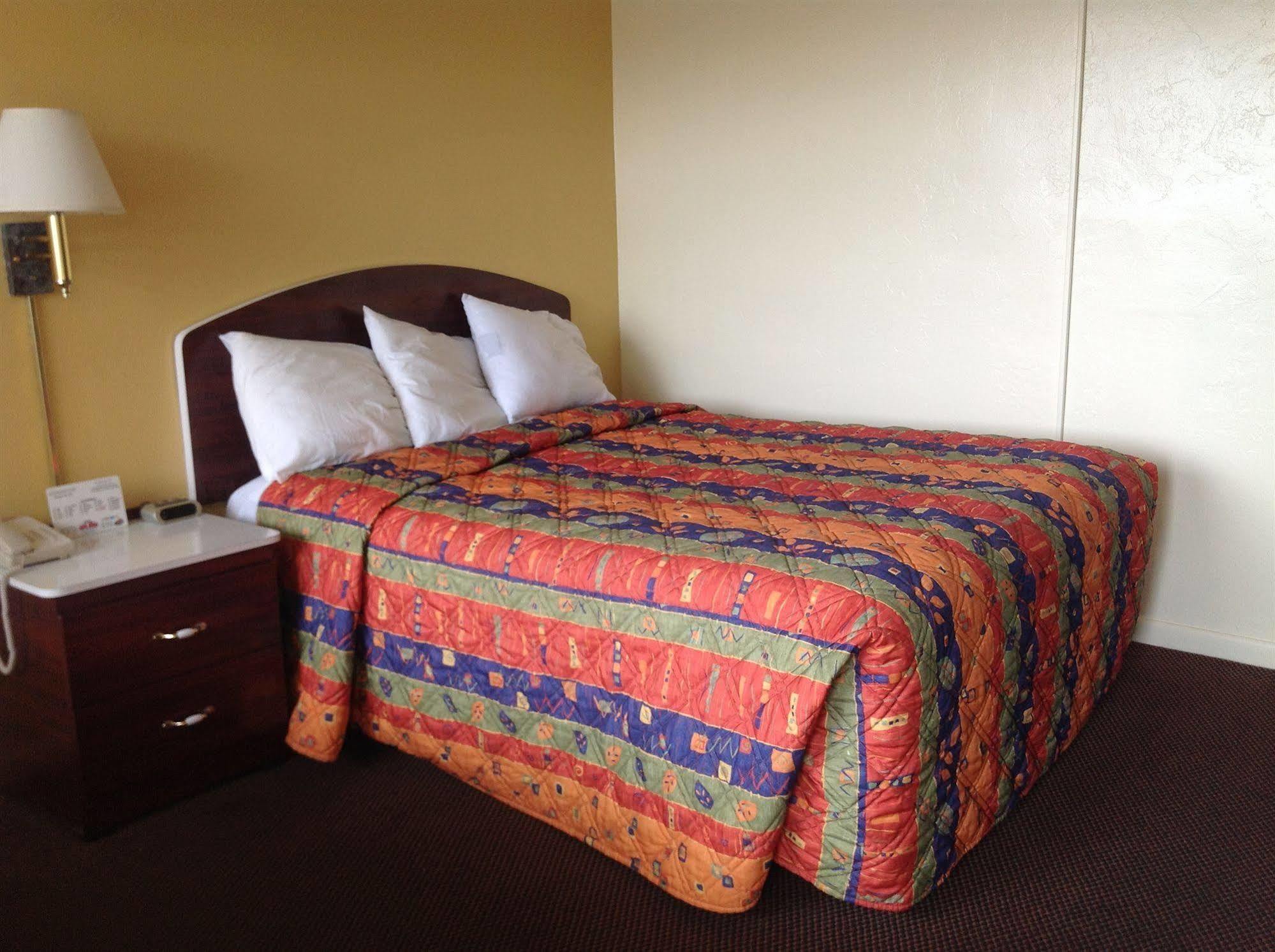 Economy Inn Okeechobee Bagian luar foto